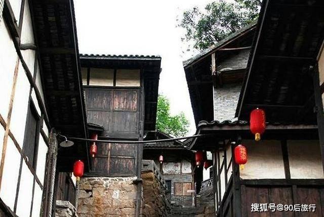 逃出田园庭院